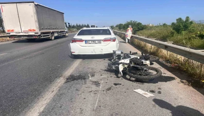 Otomobille çarpışan motosikletin sürücüsü hayatını kaybetti