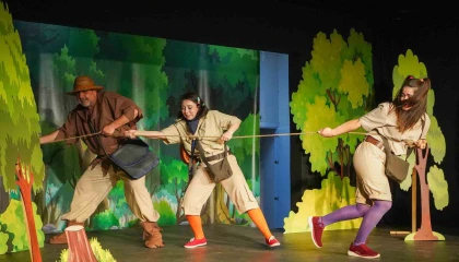 Tarsusta minikler tiyatro ile buluşuyor