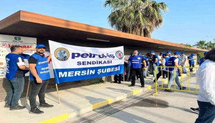 Tekfen Holdinge bağlı Toros Tarımda işçiler greve başladı