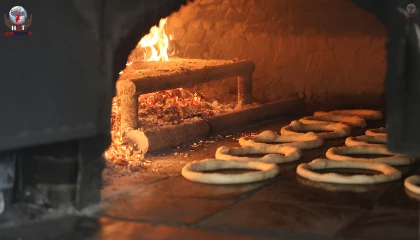 Tescilli lezzet Antakya simidi şekli ve tadıyla dikkat çekiyor