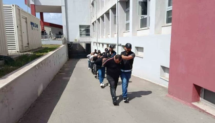 Tırın dorsesinde 10 kilodan fazla uyuşturucu ele geçirildi: 6 tutuklama