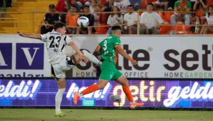 Trendyol Süper Lig: Alanyaspor: 1 - Beşiktaş: 1 (Maç sonucu)