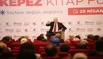 Uğur Dündar, Kepez Kitap Fuarında anılarını paylaştı