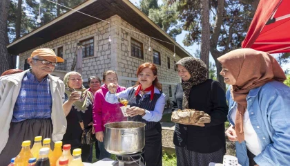 Üretici kadınlara, kooperatifleşmenin avantajları anlatıldı