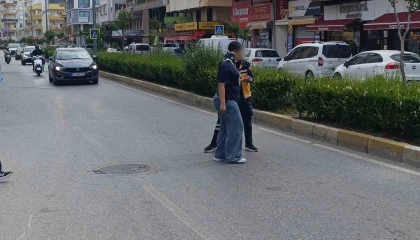 Yaya geçidini kullanmayan çocuğa motosiklet çarptı: 1 yaralı