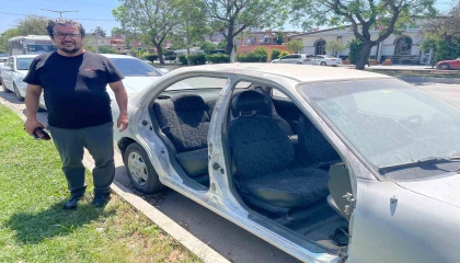 Adanada gazetecinin otomobilinin kapıları çalındı: O anlar kamerada