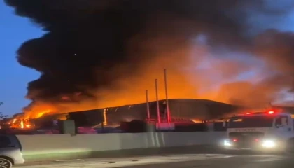 Adanada geri dönüşüm fabrikasında yangın