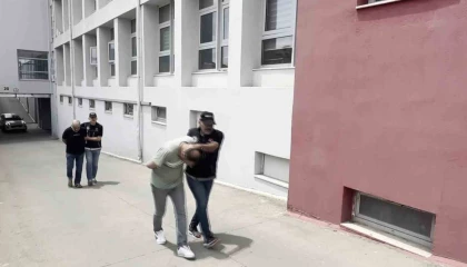 Adanada satmıyoruz, kullanıyoruz diyen 2 torbacı tutuklandı