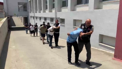 Adanada torbacı operasyonu: 5 tutuklama