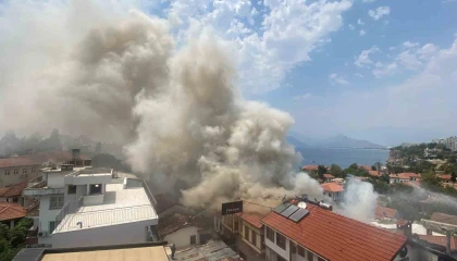 Antalya Kaleiçindeki yangın