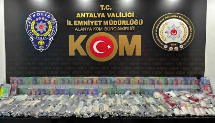 Antalyada 1 haftada 8 şüpheliye adli işlem yapıldı 2 firari yakalandı