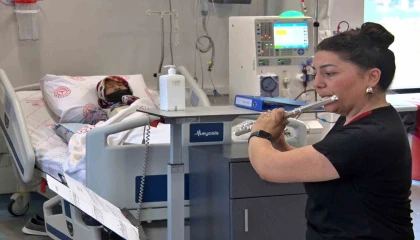 Antalyada diyaliz merkezinde notalarla tedavi