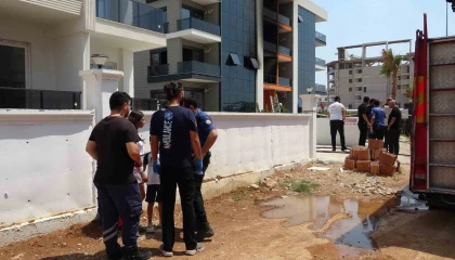 Antalyada ev yangınında 1 kişi yaralandı