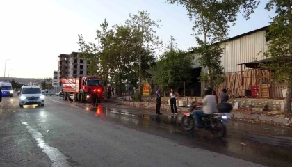 Antalyada mobilya atölyesindeki yangın büyümeden söndürüldü