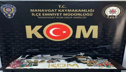 Antalyada son bir haftada 33 şüpheli yakalandı, çok sayıda silah ve kaçak ürün ele geçirildi