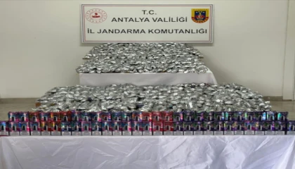 Antalyada yol yardım çekicisinde 5 bin kaçak elektronik sigara ele geçirildi