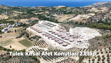Arsuzda Akdeniz manzaralı kırsal afet konutlarının inşası sürüyor
