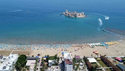 Bayram tatili bitti, sahillerde yoğunluk bitmedi