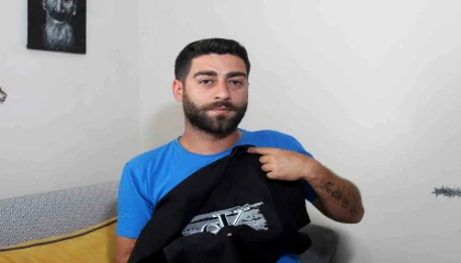 Bayramlaşmaya gitti, karnına yorgun mermi isabet etti