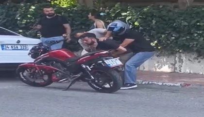 Boğazına şeker kaçan vatandaş Heimlich manevrasıyla hayata tutundu