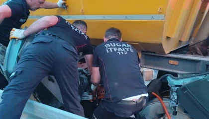 Burdurda feci kaza: 18 yaşındaki sürücü hayatını kaybetti