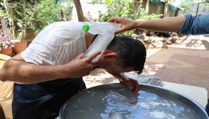 Buzlu suyla serinleme mevsimi geldi: Fırın ustalarının zorlu mesaisi