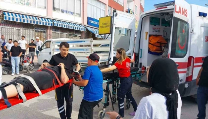 Devrilen motosikletin sürücüsü yaralandı