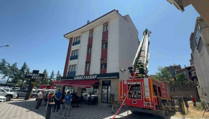Eğirdirde kebap salonunda çıkan baca yangını büyümeden söndürüldü