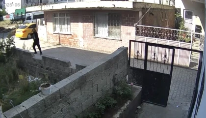 Gasp ettikleri taksiyle gittikleri adrese kurşun yağdırdılar