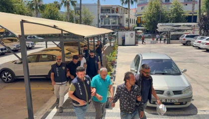 Gazipaşada çeşitli suçlardan gözaltına alınan 4 kişiden 3ü tutuklandı