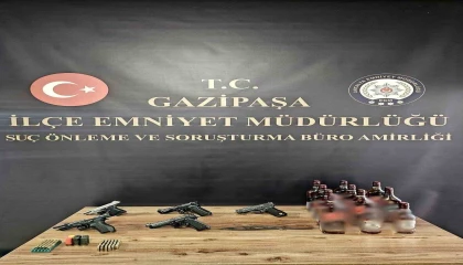 Gazipaşada ruhsatsız silah operasyonu
