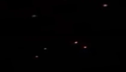 İranın İsraile attığı füzelerin ışıkları Mersinde sahil şeridinden göründü