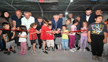 Ispartada Akkent Mahallesi Kapalı Pazaryeri açıldı