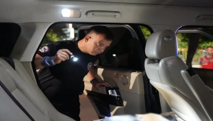 Ispartada gece yapılan denetimde kurusıkı tabanca ele geçirildi