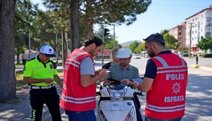 Ispartada kusurlu bulunan 34 sürücüye idari para cezası