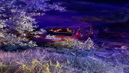 Ispartada otomobiller çarpıştı: 2si ağır toplam 7 kişi yaralandı