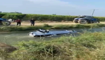 İzleyen bir daha üzüldü: Baba ve kızlarının kazadan hemen önce çekilen mezarlık ziyareti görüntüleri çıktı