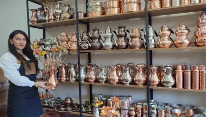 Kahramanmaraşın tek kadın bakır ustası