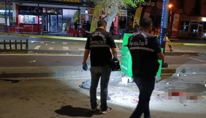 Kahramanmaraşta iki grubun silahlı ve bıçaklı kavga anı kamerada: 1 ölü, 1 yaralı