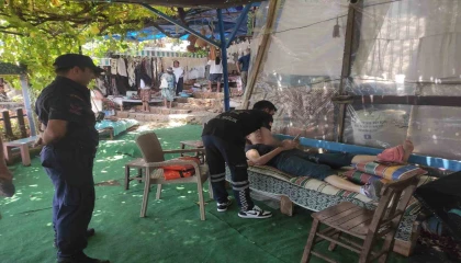 Kaleköyde düşen Fransız turist denizden tahliye operasyonuyla kurtarıldı