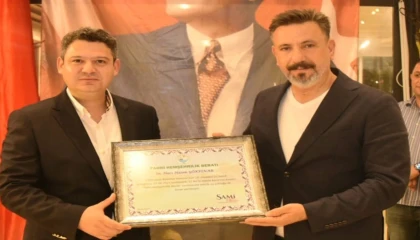 Kaymakam Gökpınara Arsuz fahri hemşehrilik beratı verildi