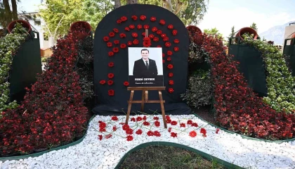 Kemerde Başkan Zeyrek için anma alanı oluşturuldu