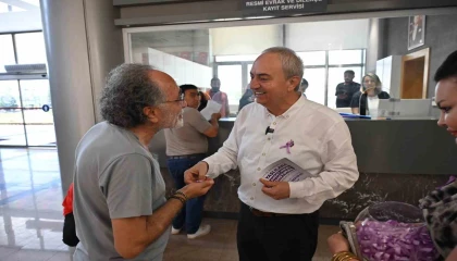 Kepez Belediyesinden mor kurdeleli farkındalık etkinliği