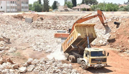 Kepezde su baskınlarına karşı hummalı çalışma