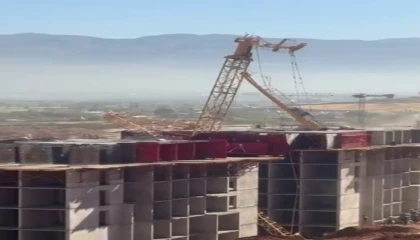 Kule vinç devrildi, 1 işçi öldü