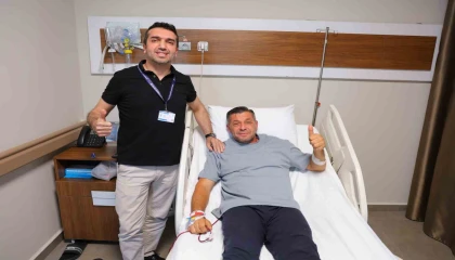 Makedonyadan geldi, depremzede şehirde şifa buldu