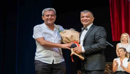 Manavgat Belediyesi TSM Korosundan Solistler Geçidi konseri