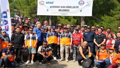 Manavgatta afet bilinci ve gönüllülük için doğa yürüyüşü
