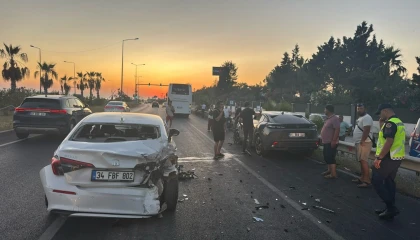 Manavgatta zincirleme kaza: 1 yaralı