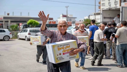 Mersinde arıcılara ve üreticilere bal gibi destek